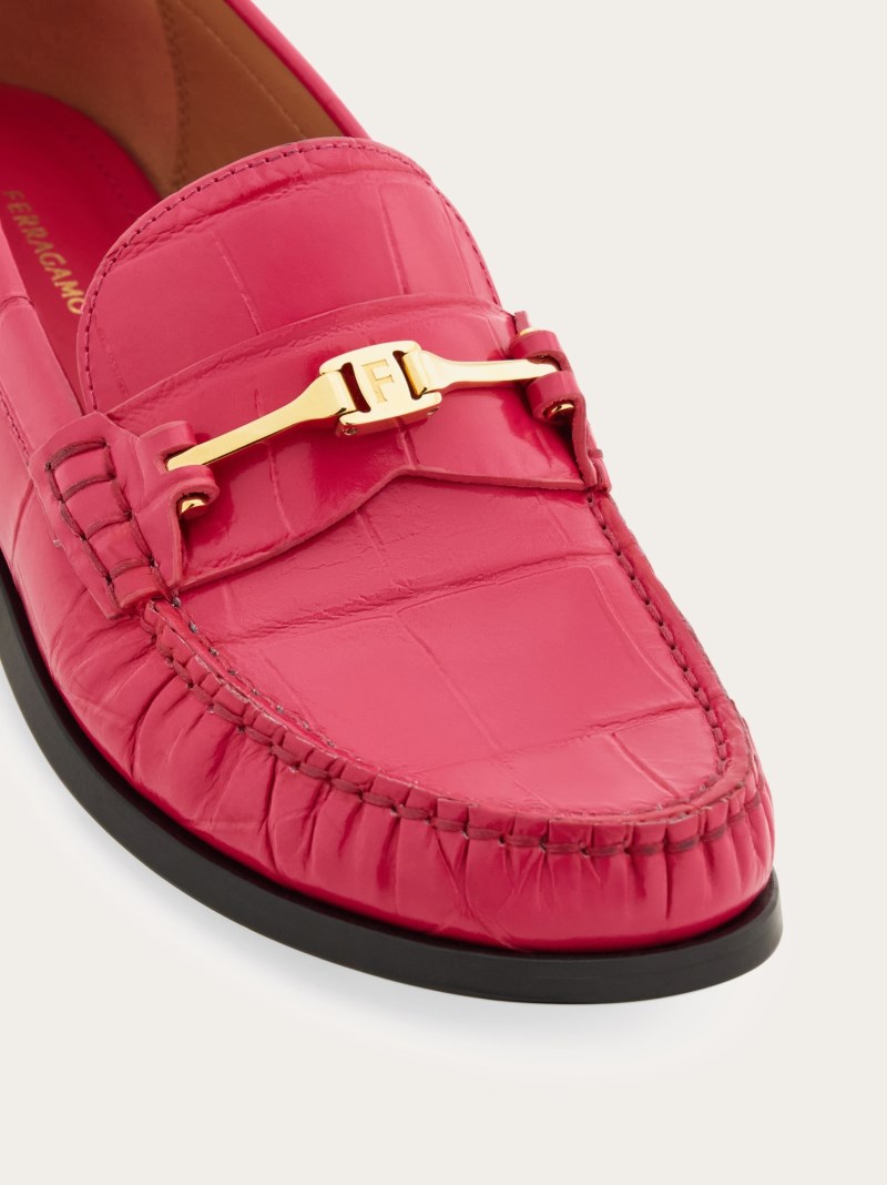 Ferragamo | Women's New Vara Chain Loafer - Fuchsia