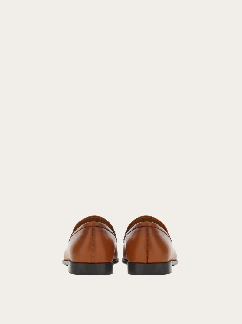 Ferragamo | Men's Moccasin With Gancini Ornament - Vicuna/Cookie