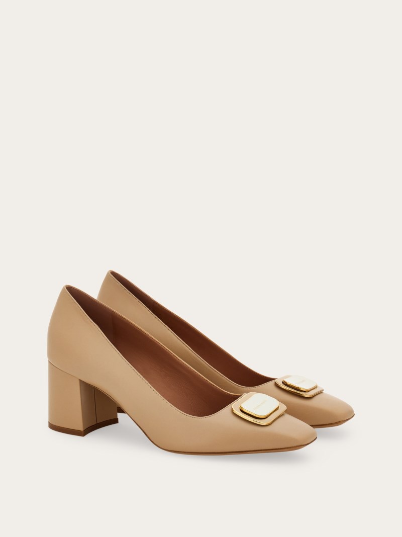 Ferragamo | Women's New Vara Plate Pump - Nude