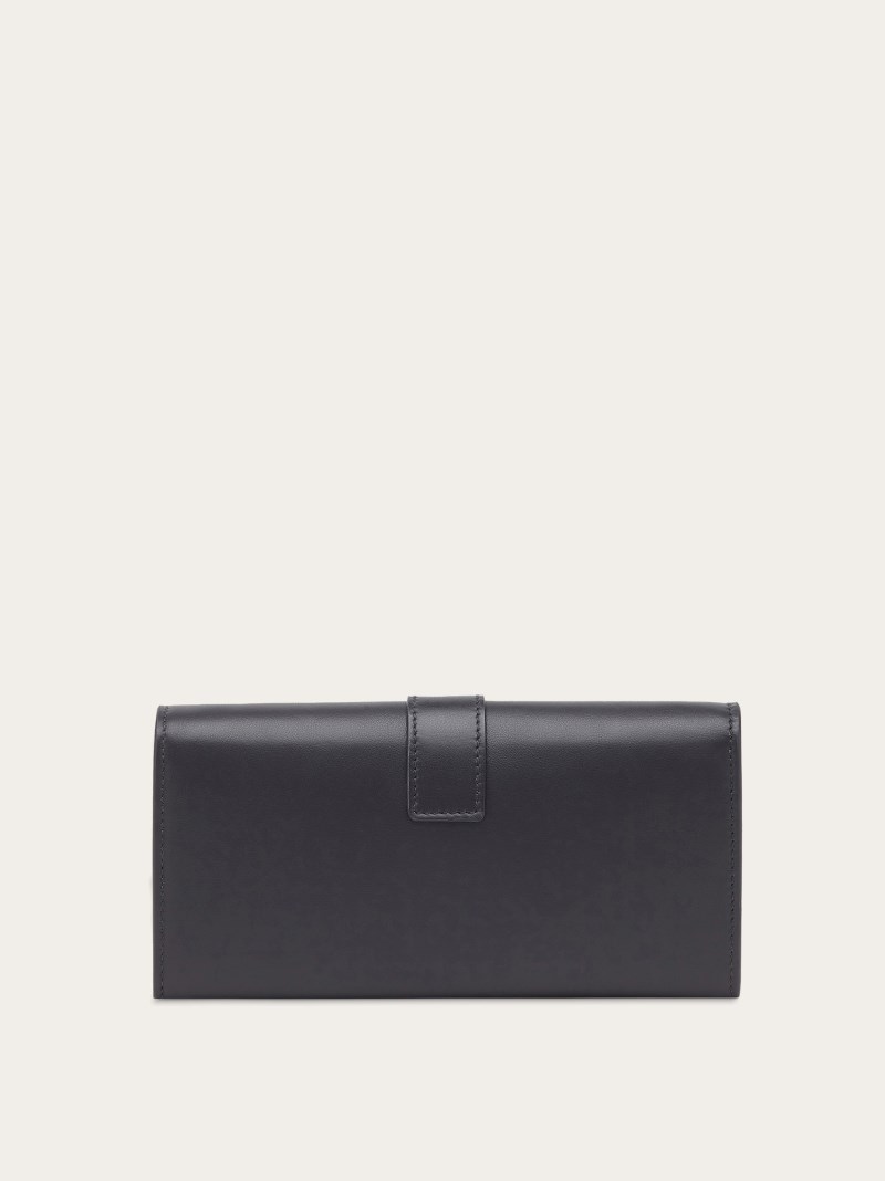 Ferragamo | Women's Hug Wallet With Chain - Black
