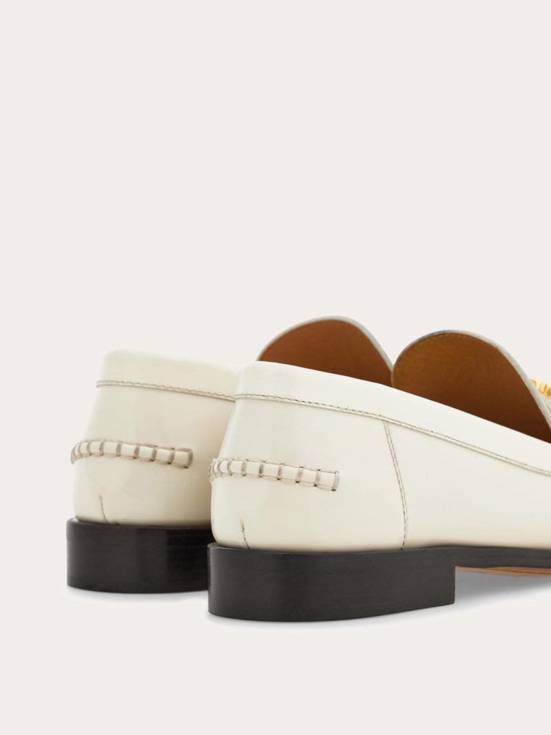 Ferragamo | Women's New Vara Chain Loafer - Mascarpone