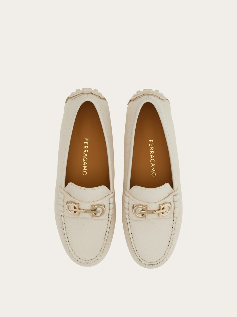 Ferragamo | Women's Driver With Gancini Ornament - Mascarpone/Cookie