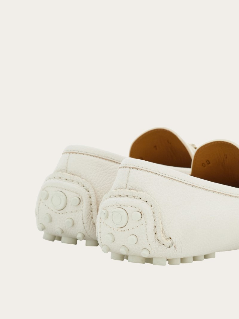 Ferragamo | Women's Driver With Gancini Ornament - Mascarpone/Cookie