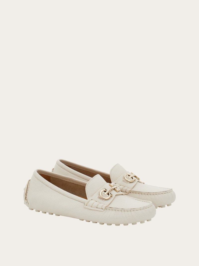Ferragamo | Women's Driver With Gancini Ornament - Mascarpone/Cookie