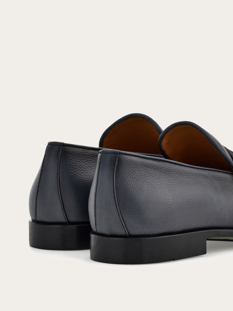Ferragamo | Men's Moccasin With Gancini Ornament - Stromboli Sand