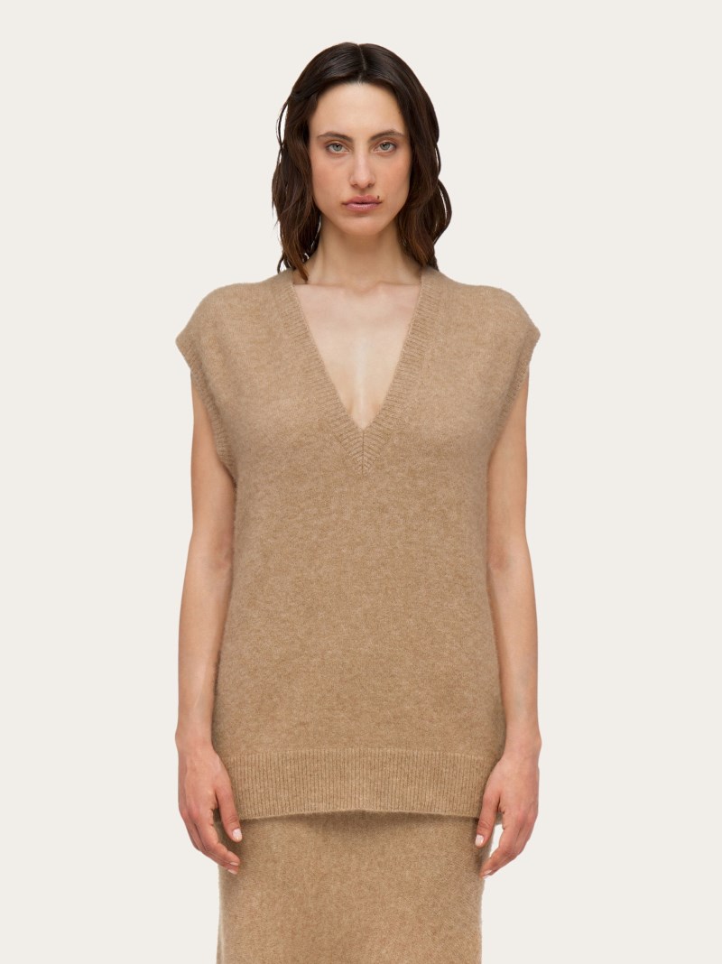 Ferragamo | Women's Oversize Wool And Alpaca Gilet - Nude