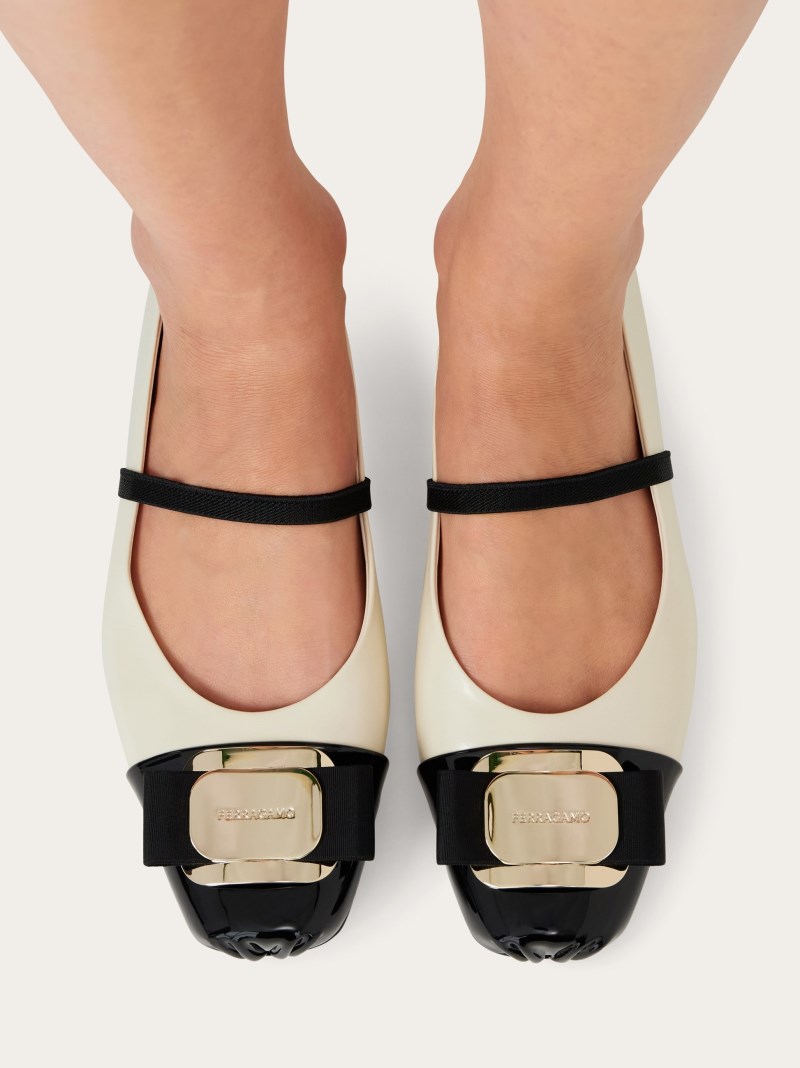 Ferragamo | Women's New Vara Plate Bicolor Ballet Flat - Mascarpone/Black