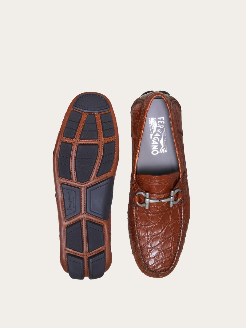 Ferragamo | Men's Driver With Gancini Ornament - Mogensen Brown