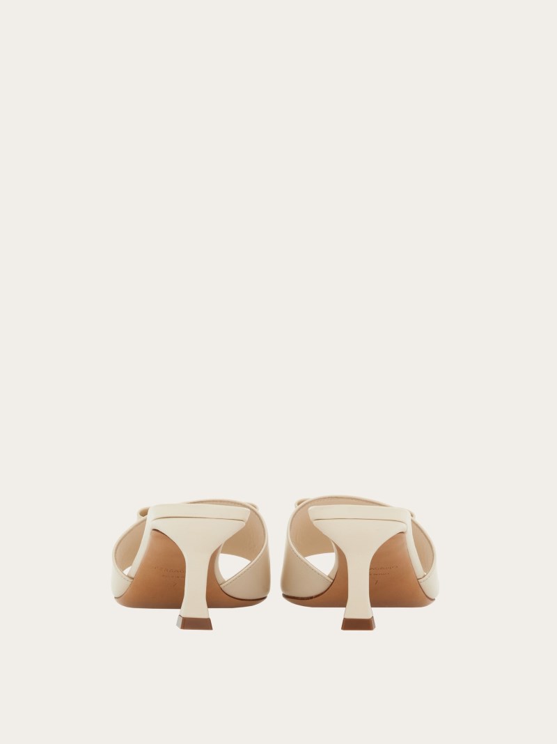 Ferragamo | Women's New Vara Plate Slide - Mascarpone