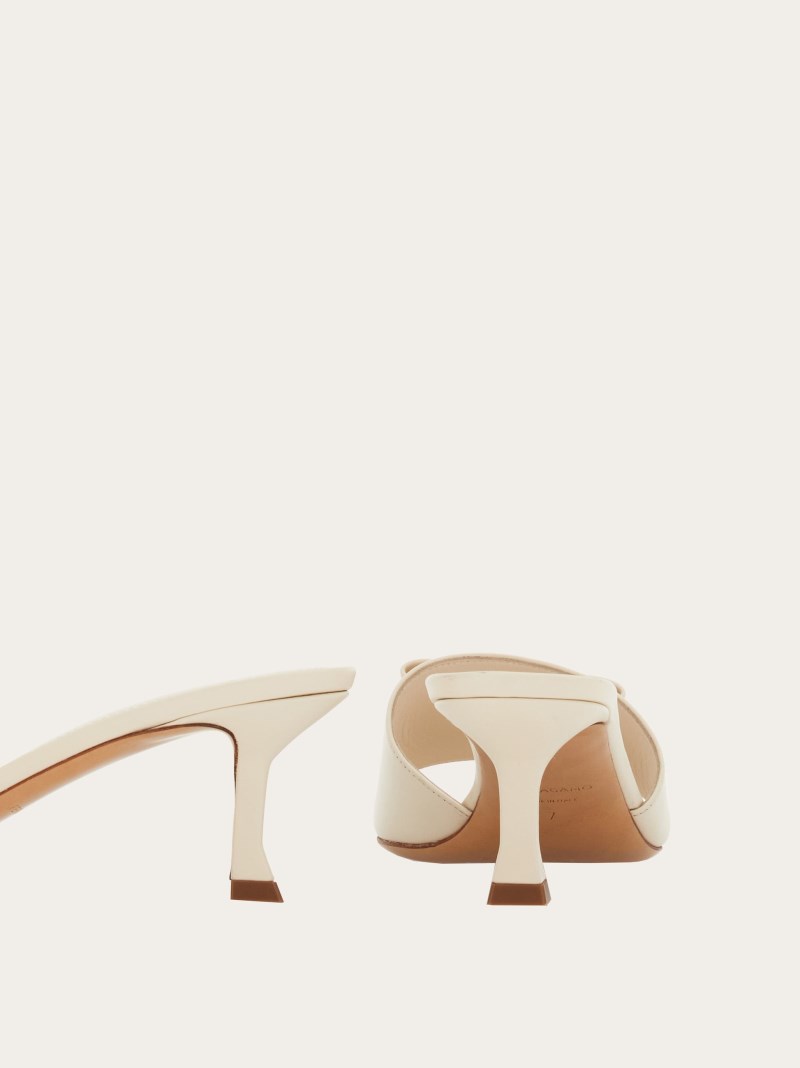 Ferragamo | Women's New Vara Plate Slide - Mascarpone