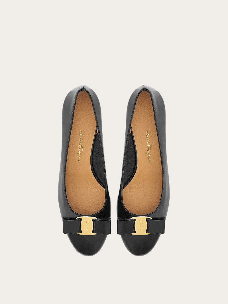 Ferragamo | Women's Vara Pump - Black