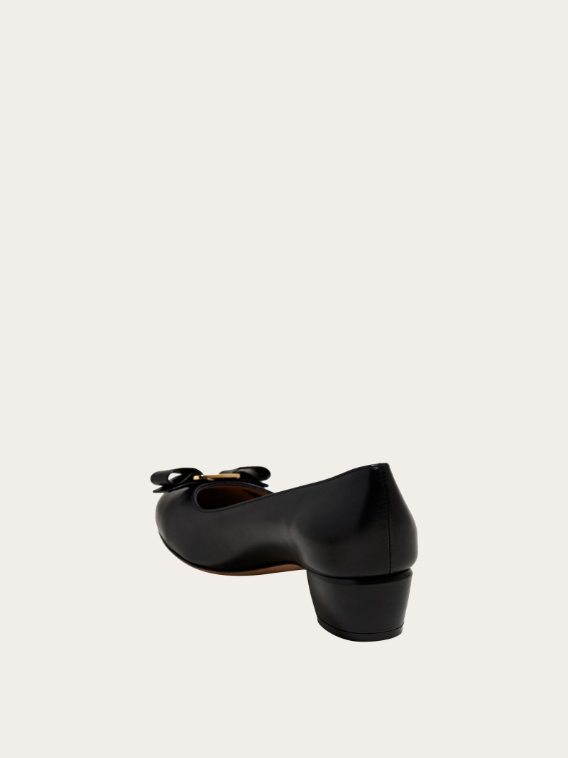 Ferragamo | Women's Vara Pump - Black