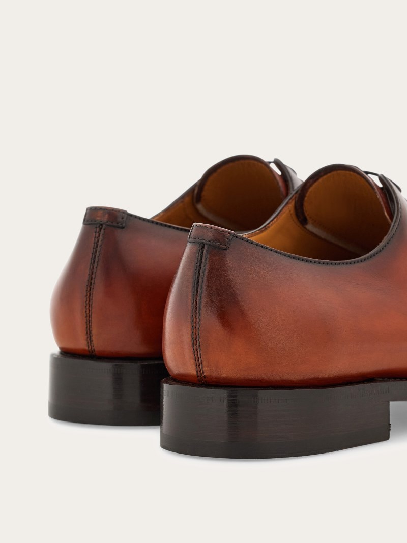 Ferragamo | Men's Tramezza Plain Toe Oxford - Cognac/Testa Di Moro