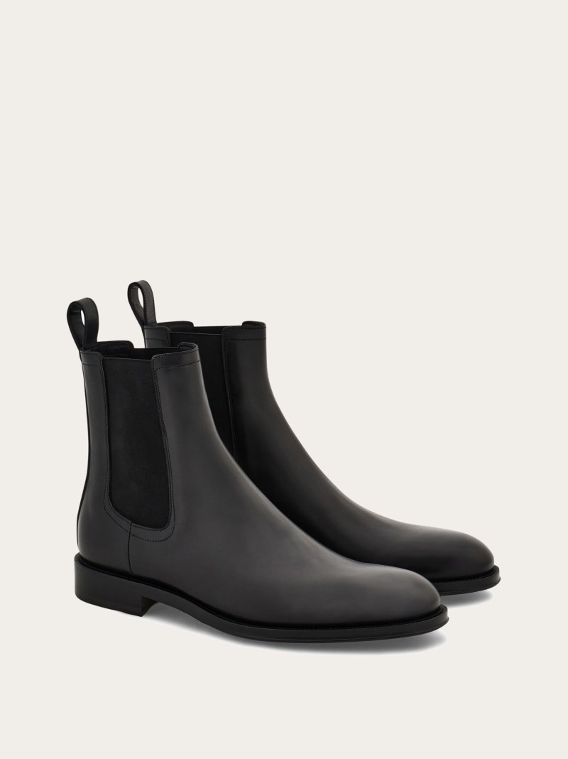 Ferragamo | Men's Chelsea Boot - Black