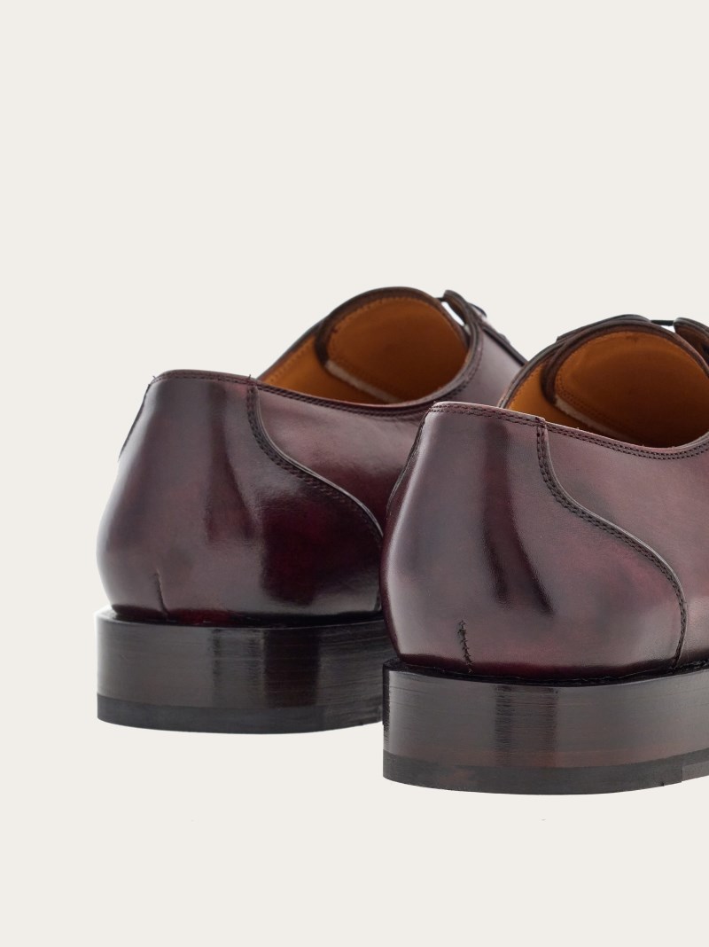 Ferragamo | Men's Tramezza Oxford With Toe Cap - Nebbiolo