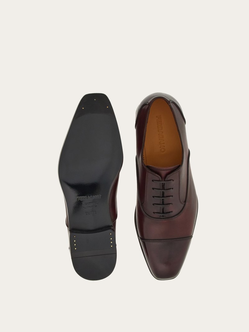 Ferragamo | Men's Tramezza Oxford With Toe Cap - Nebbiolo