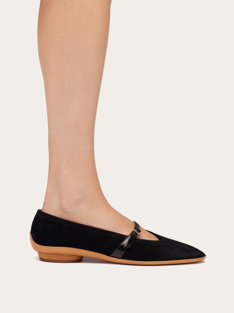 Ferragamo | Women's Audrey - Black