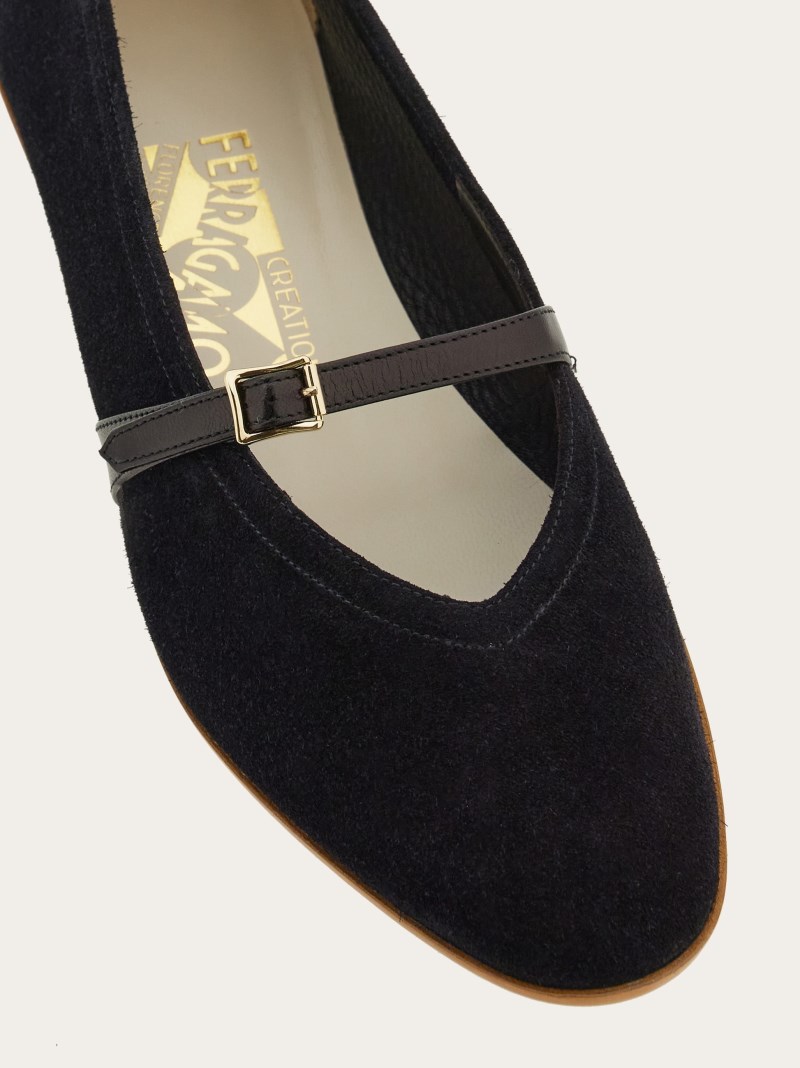 Ferragamo | Women's Audrey - Black