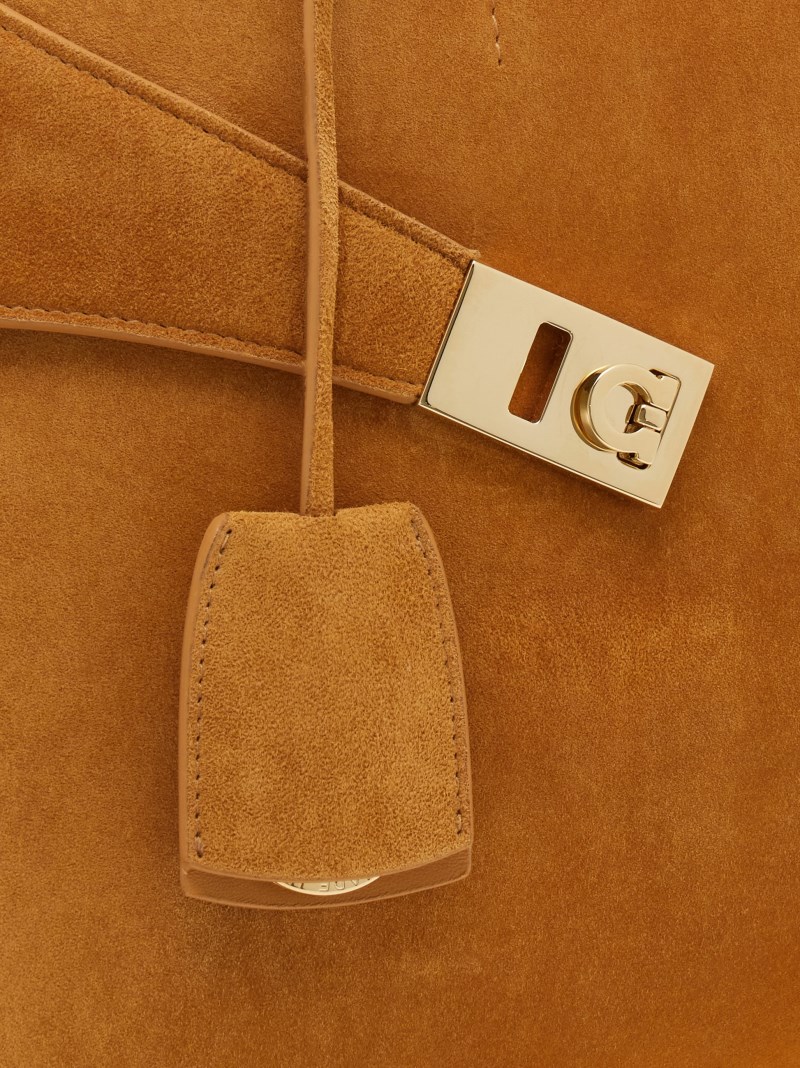 Ferragamo | Women's Hug Handbag - Natural Nude