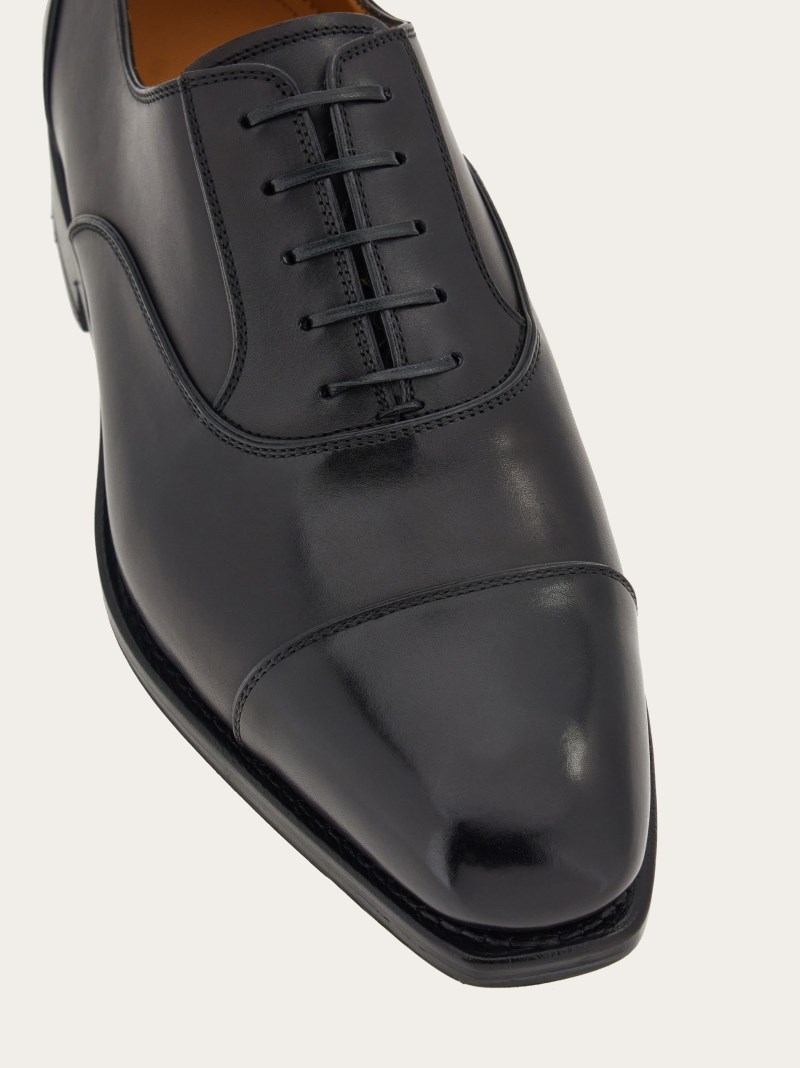 Ferragamo | Men's Tramezza Oxford With Toe Cap - Black