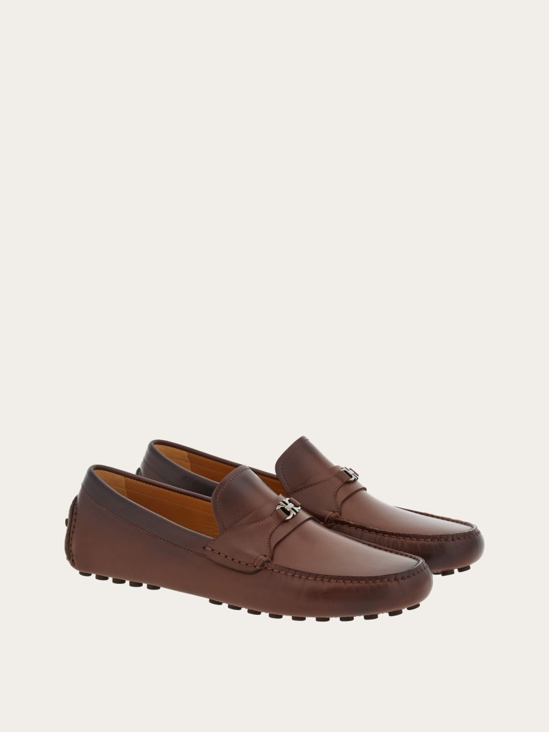 Ferragamo | Men's Driver With Gancini Ornament - Cocoa/Cookie