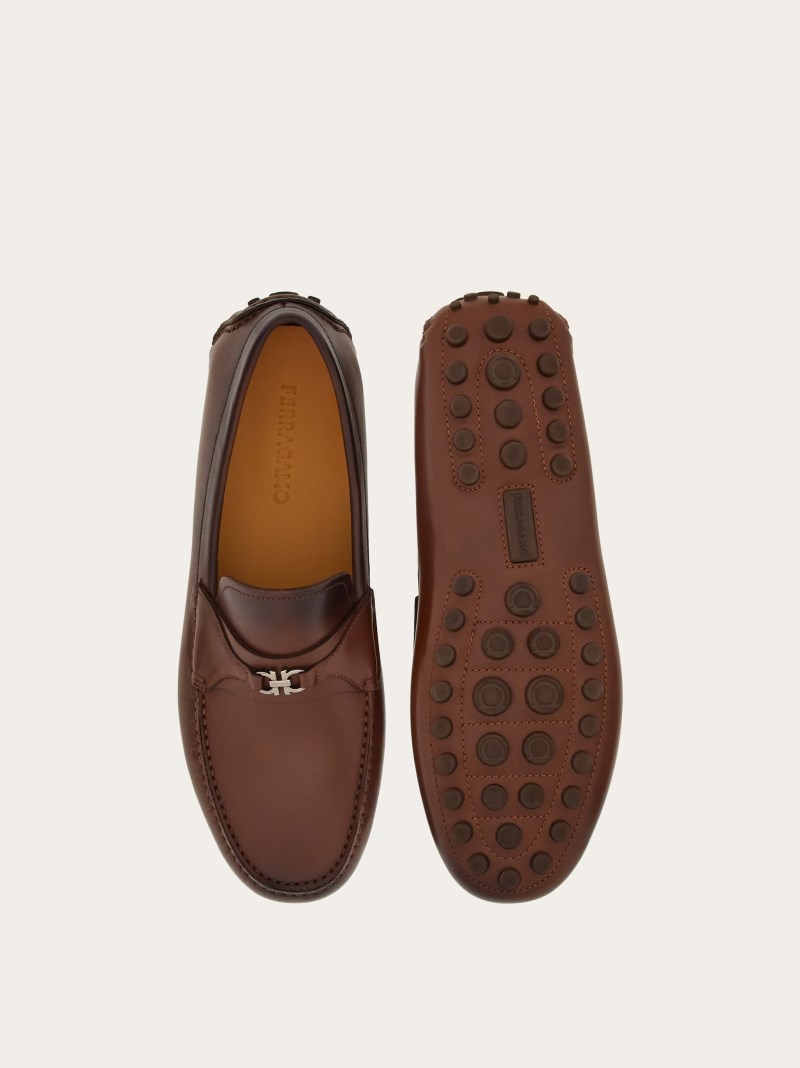 Ferragamo | Men's Driver With Gancini Ornament - Cocoa/Cookie