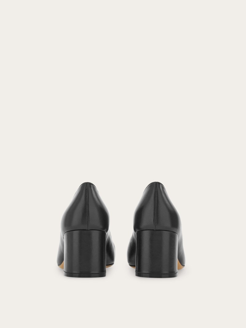 Ferragamo | Women's New Vara Plate Pump - Black