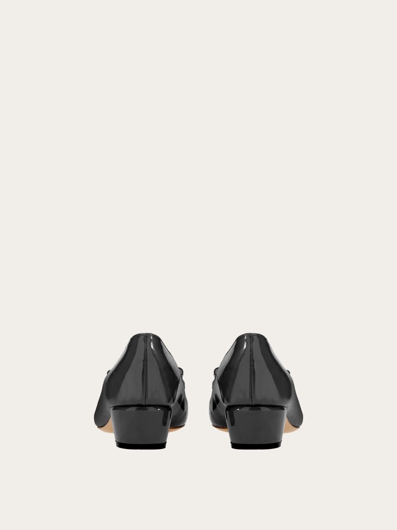 Ferragamo | Women's Vara Pump - Black