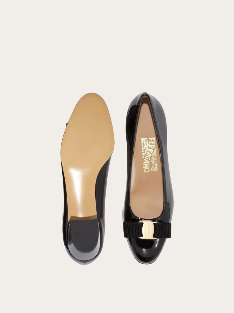 Ferragamo | Women's Vara Pump - Black