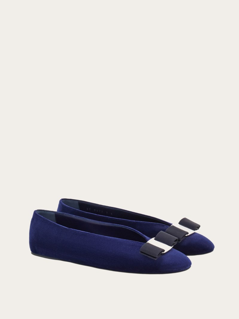Ferragamo | Women's Vara Bow Ballet Flat - Oxford Blue