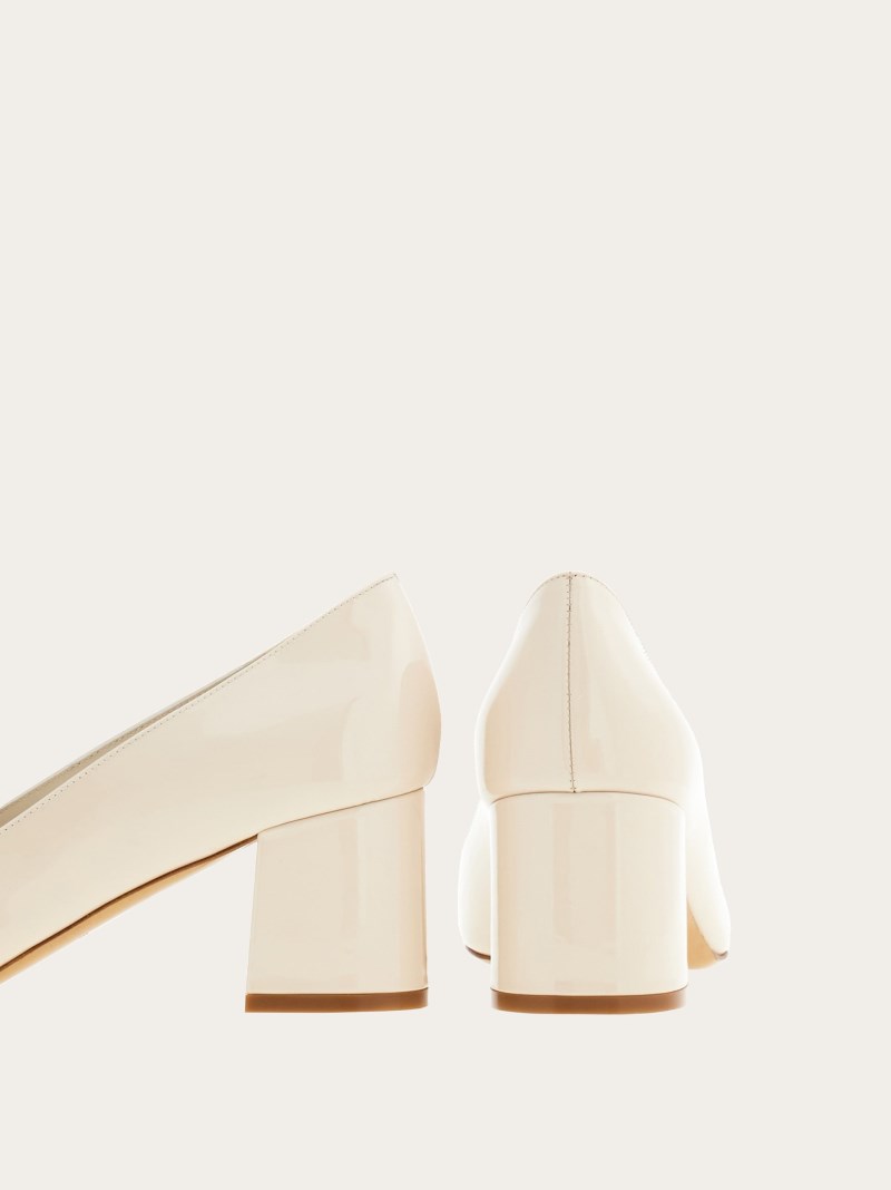 Ferragamo | Women's Pump With Gancini Ornament - Mascarpone