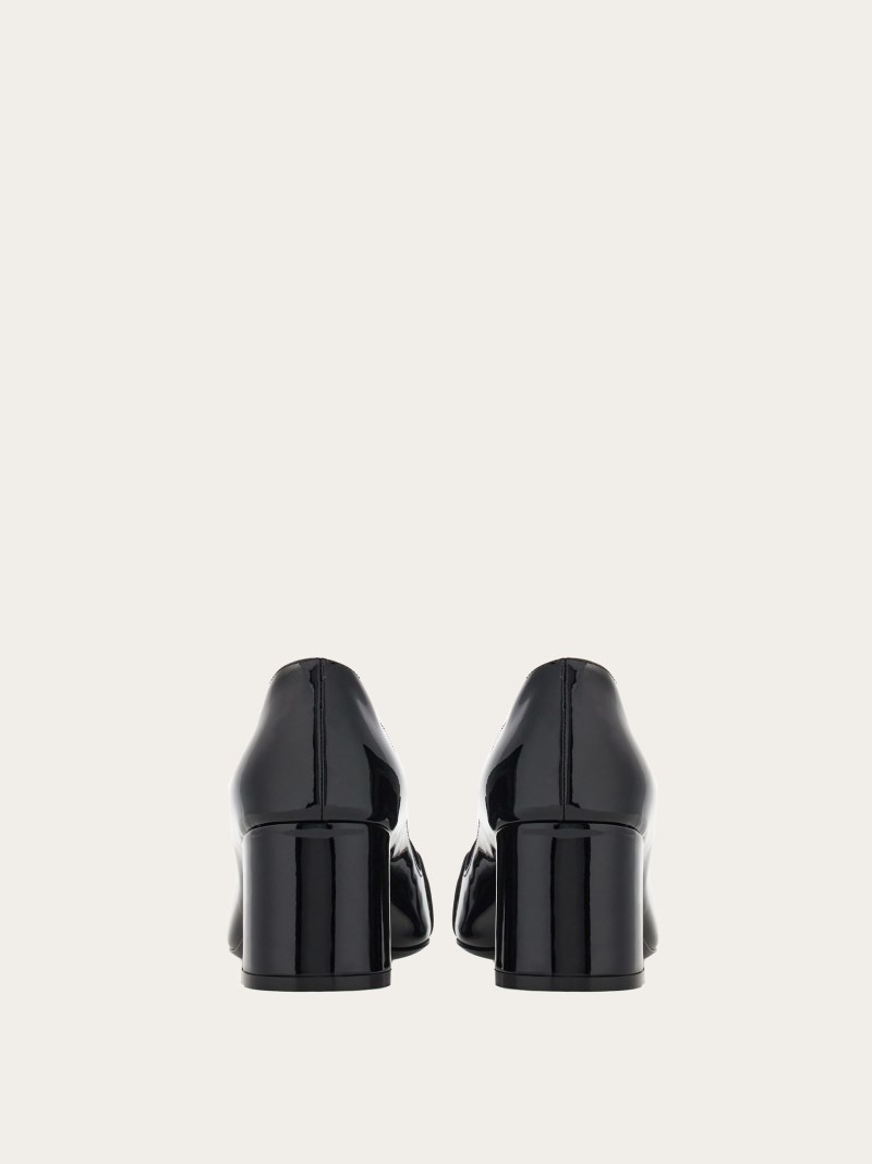 Ferragamo | Women's Pump With Gancini Ornament - Black
