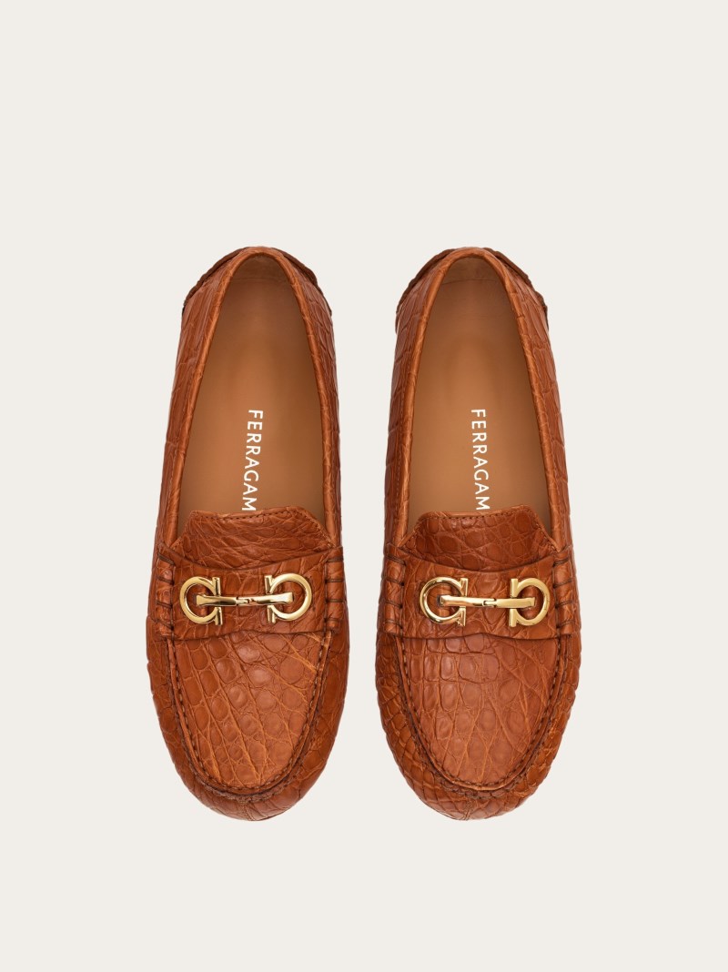 Ferragamo | Women's Driver With Gancini Ornament - Saddle