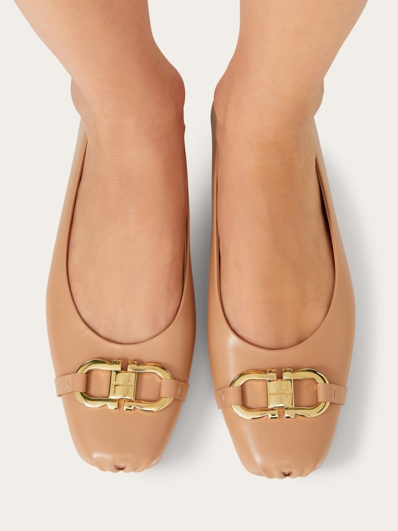 Ferragamo | Women's Ballet Flat With Gancini Ornament - Amaretti