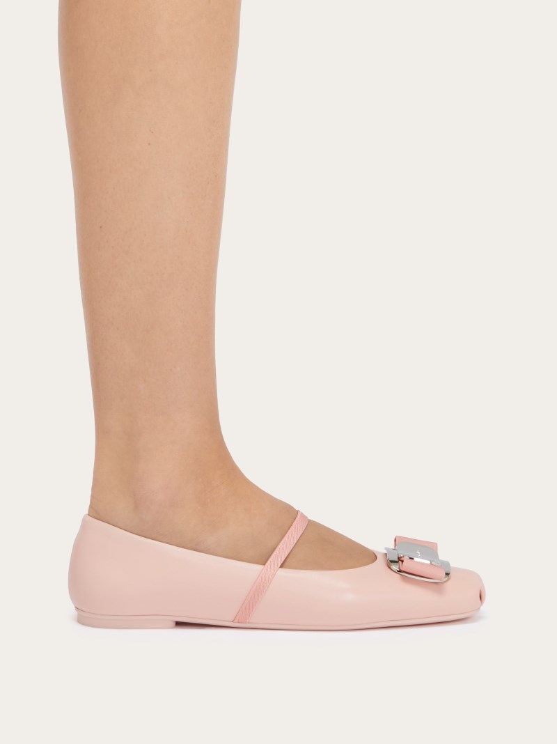 Ferragamo | Women's New Vara Plate Ballet Flat - Nylund Pink