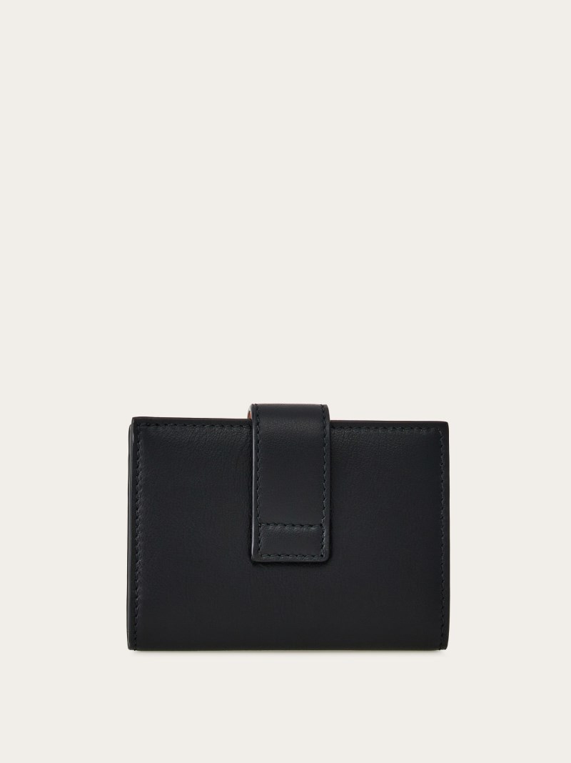 Ferragamo | Women's Hug Two-Tone Credit Card Holder - Black/Nylund Pink