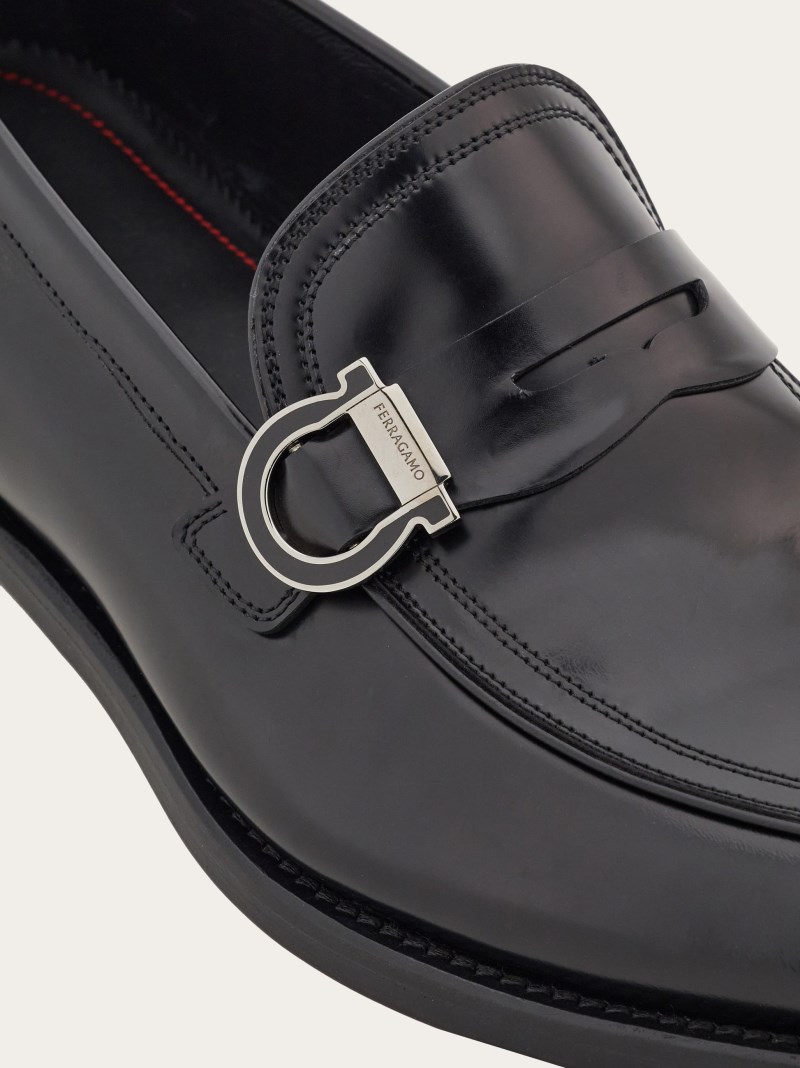 Ferragamo | Men's Moccasin With Gancini Ornament - Black