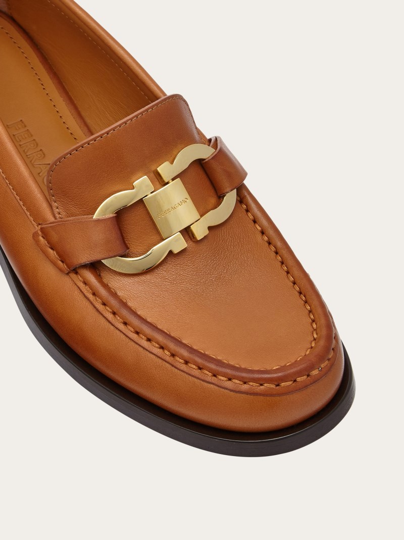 Ferragamo | Women's Moccasin With Gancini Ornament - Tan