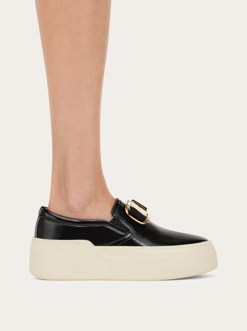 Ferragamo | Women's New Vara Plate Slip On With Crystals - Black