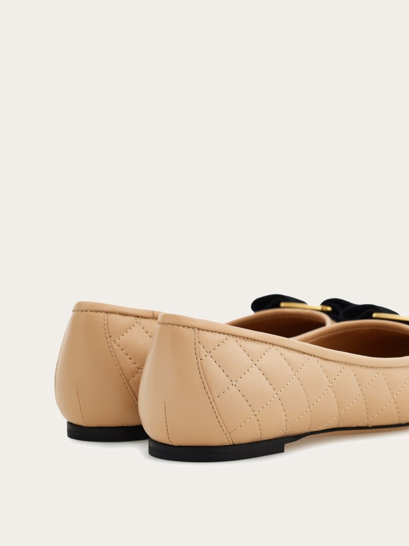 Ferragamo | Women's Varina Ballet Flat - Black/New Bisque