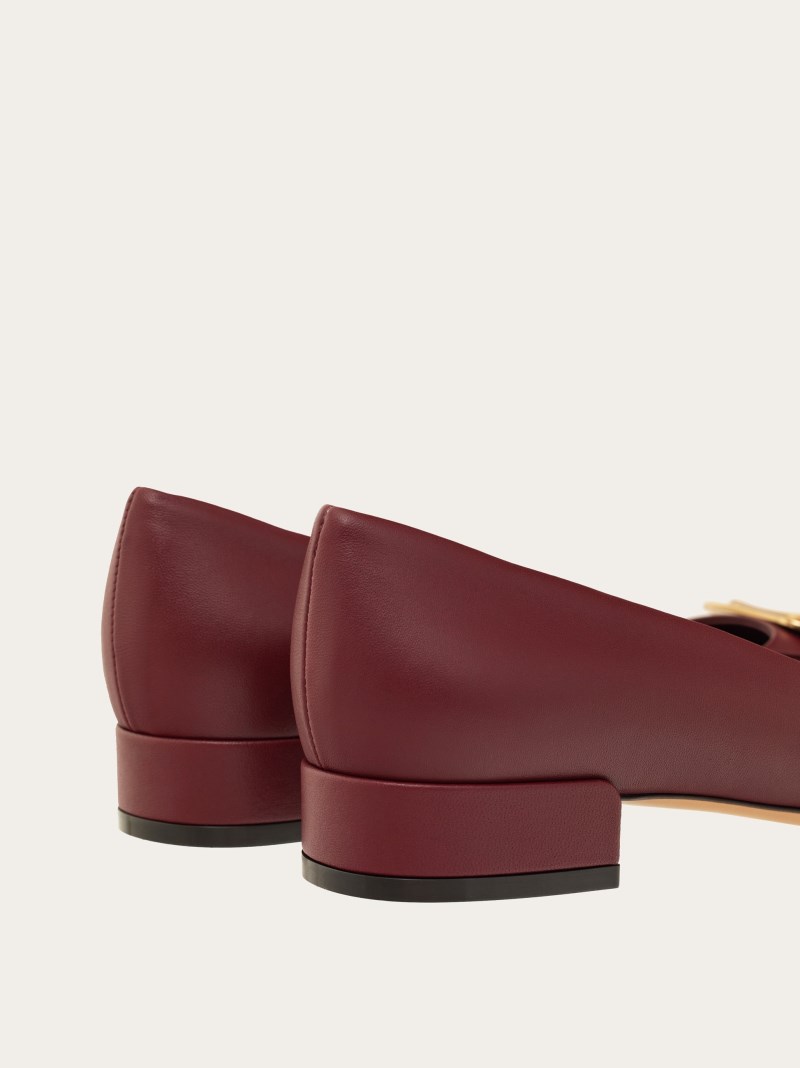 Ferragamo | Women's New Vara Plate Pump - Burgundy
