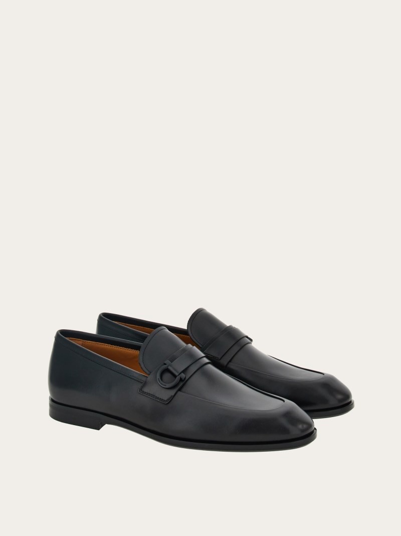 Ferragamo | Men's Moccasin With Gancini Ornament - Black