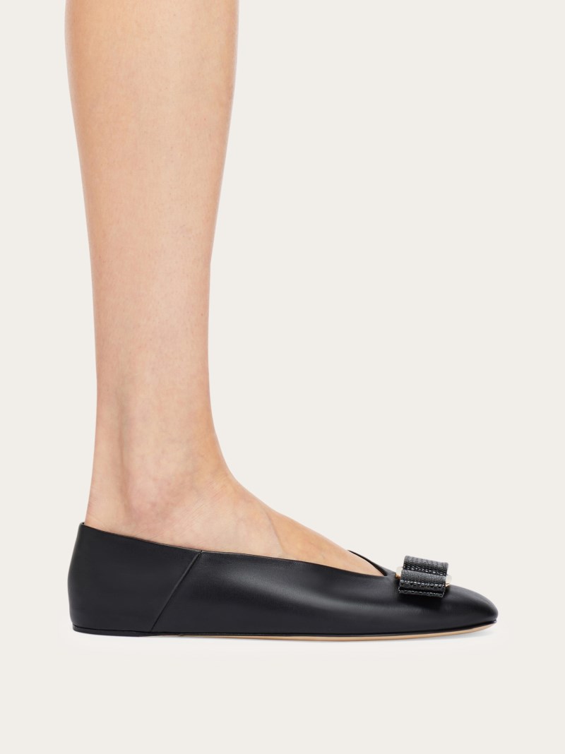 Ferragamo | Women's Vara Bow Ballet Flat - Black
