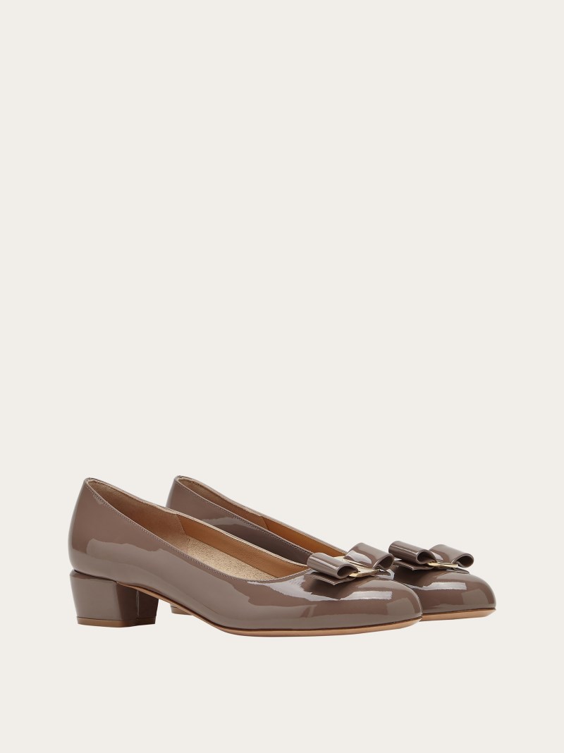 Ferragamo | Women's Vara Pump - Cumin