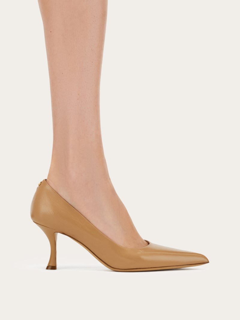 Ferragamo | Women's Pump Shoe - Camel