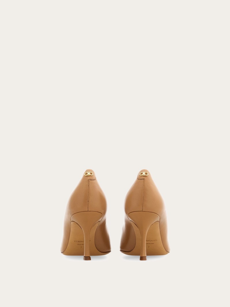 Ferragamo | Women's Pump Shoe - Camel