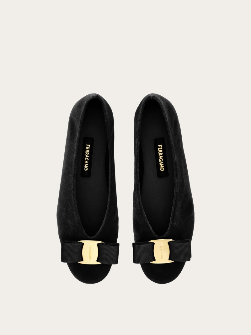 Ferragamo | Women's Vara Bow Ballet Flat - Black