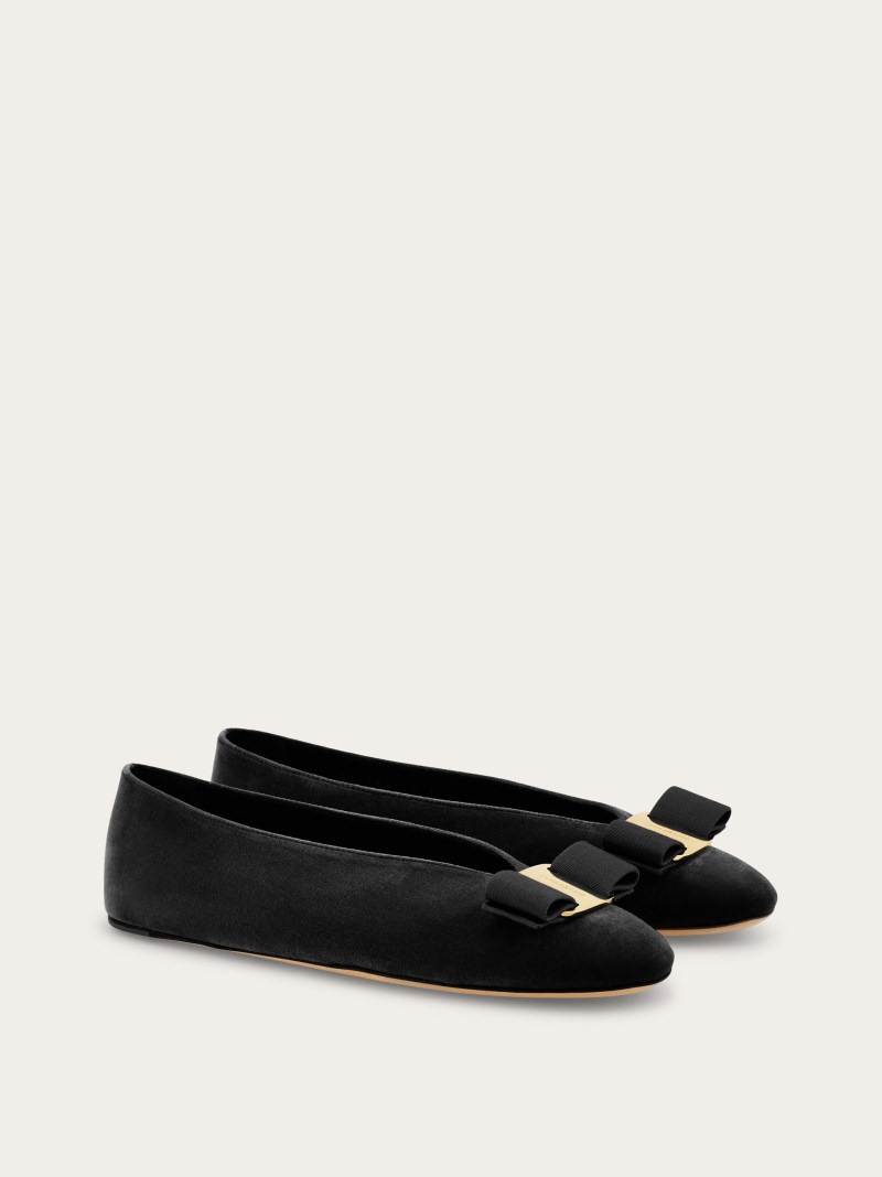 Ferragamo | Women's Vara Bow Ballet Flat - Black