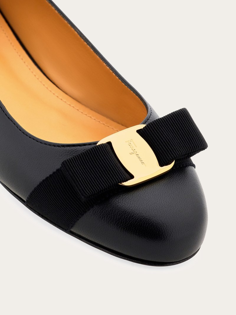 Ferragamo | Women's Varina Ballet Flat - Black