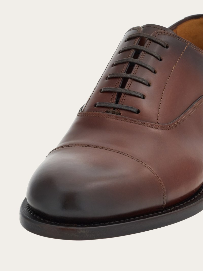 Ferragamo | Men's Tramezza Oxford With Toe Cap - Brown